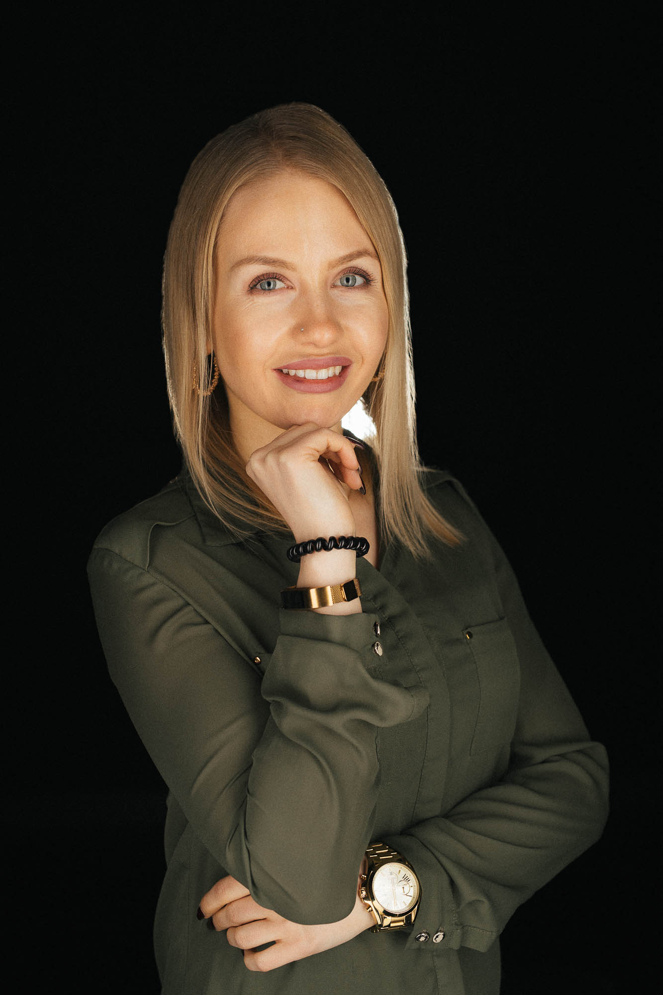 Export x3 Headshot  06520 Dez 01 2019 Bearbeitet Headshots 2019  Miro Nicole Nadine